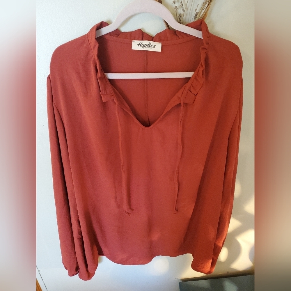 Haptics Ruffle Blouse - Picture 2 of 7